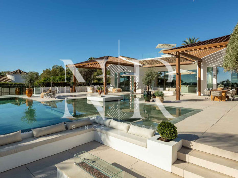 Villa en Las Brisas en primera línea de golf con vistas panorámicas en venta