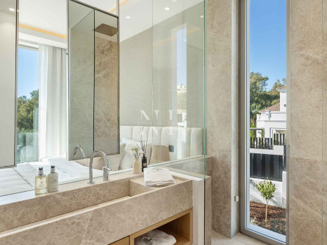 Villa en Las Brisas en primera línea de golf con vistas panorámicas en venta