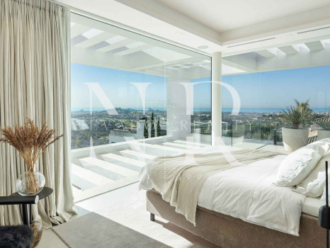 Villa en La Quinta con vistas panorámicas al mar en venta