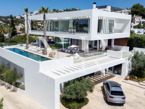 Villa en La Quinta con vistas panorámicas al mar en venta