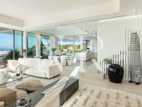 Villa en La Quinta con vistas panorámicas al mar en venta