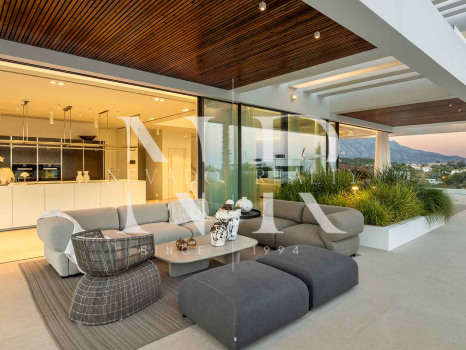 Villa en La Quinta con vistas panorámicas al mar en venta