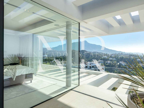 Villa en La Quinta con vistas panorámicas al mar en venta