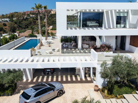 Villa en La Quinta con vistas panorámicas al mar en venta