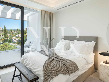 Villa en La Quinta con vistas panorámicas al mar en venta