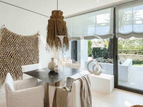 Villa en La Quinta con vistas panorámicas al mar en venta