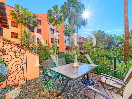 Appartement au rez-de-chaussée dans l'urbanisation Costa Nagueles III avec jardin privé à vendre