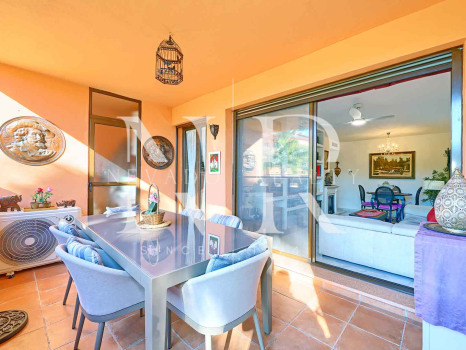 Appartement au rez-de-chaussée dans l'urbanisation Costa Nagueles III avec jardin privé à vendre