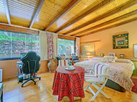 Appartement au rez-de-chaussée dans l'urbanisation Costa Nagueles III avec jardin privé à vendre