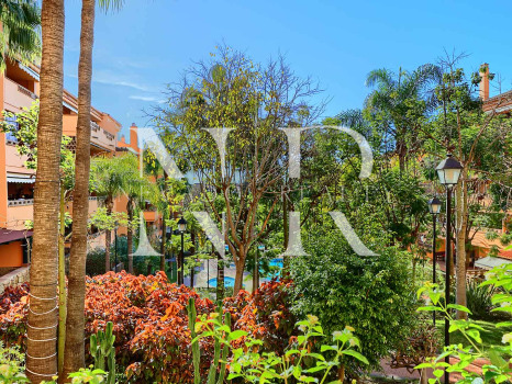 Appartement au rez-de-chaussée dans l'urbanisation Costa Nagueles III avec jardin privé à vendre
