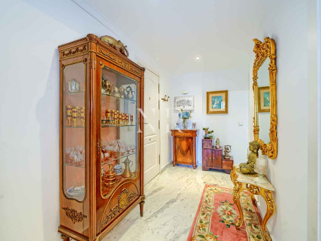 Appartement au rez-de-chaussée dans l'urbanisation Costa Nagueles III avec jardin privé à vendre