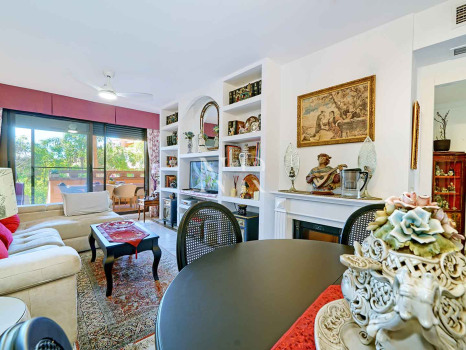 Appartement au rez-de-chaussée dans l'urbanisation Costa Nagueles III avec jardin privé à vendre