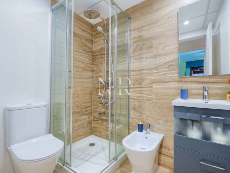 Appartement au rez-de-chaussée dans l'urbanisation Costa Nagueles III avec jardin privé à vendre