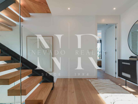 Maison jumelée à Rio Real avec vue sur la mer à vendre