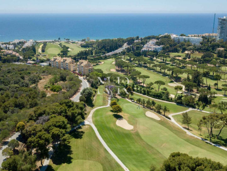 Maison jumelée à Rio Real avec vue sur la mer à vendre