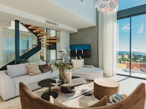 Maison jumelée à Rio Real avec vue sur la mer à vendre