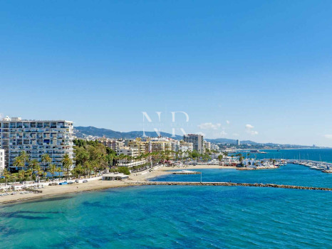 Bar just a stone's throw from Marbella's Paseo Marítimo for sale