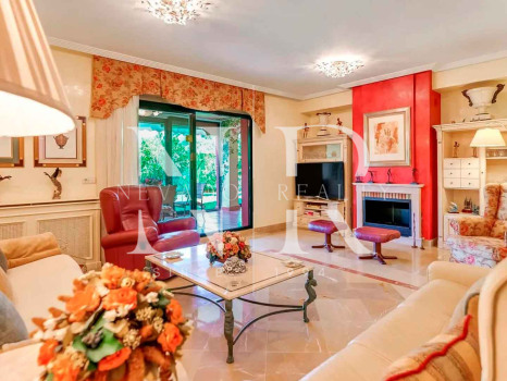 Maison de ville dans l'urbanisation Jardines de Doña María en location saisonnière