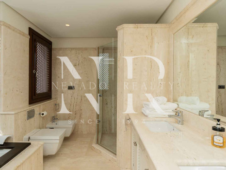 Ático en Urbanización Doncella Beach en primera línea de playa en venta