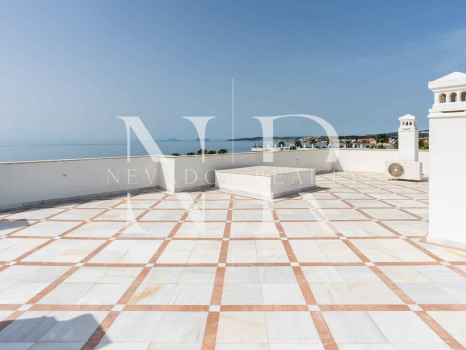 Ático en Urbanización Doncella Beach en primera línea de playa en venta