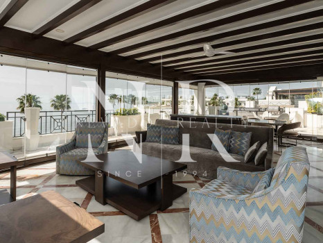 Ático en Urbanización Doncella Beach en primera línea de playa en venta