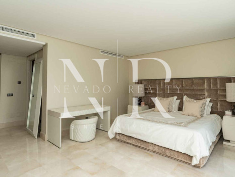 Ático en Urbanización Doncella Beach en primera línea de playa en venta
