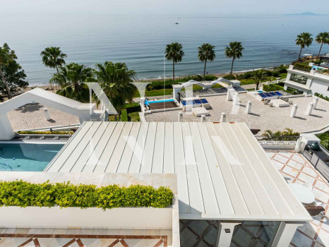 Ático en Urbanización Doncella Beach en primera línea de playa en venta