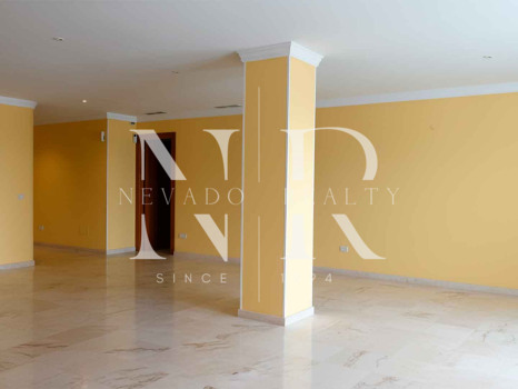 Appartement dans l'Avenida Ricardo Soriano à quelques minutes du Paseo Marítimo à vendre