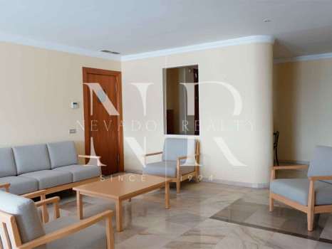 Appartement dans l'Avenida Ricardo Soriano à quelques minutes du Paseo Marítimo à vendre