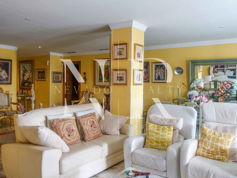 Appartement dans l'Avenida Ricardo Soriano à quelques minutes du Paseo Marítimo à vendre