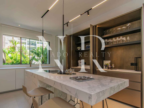 Frontline beach townhouse in Coral Beach Urbanization for sale