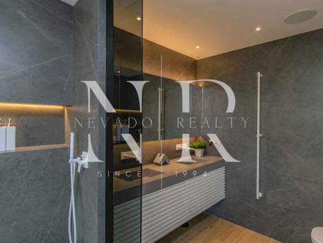 Frontline beach townhouse in Coral Beach Urbanization for sale