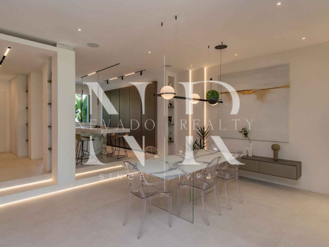Frontline beach townhouse in Coral Beach Urbanization for sale