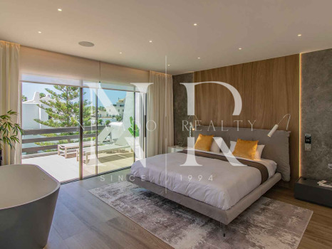 Frontline beach townhouse in Coral Beach Urbanization for sale