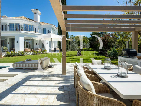 Villa en Nueva Andalucía completamente reformada en venta