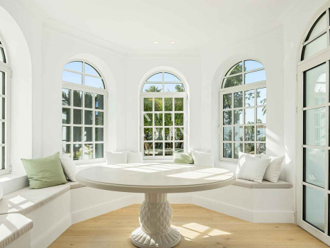 Villa entièrement rénovée à Nueva Andalucía à vendre
