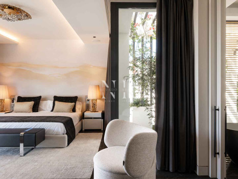 Villa design à vendre dans l'urbanisation Casablanca