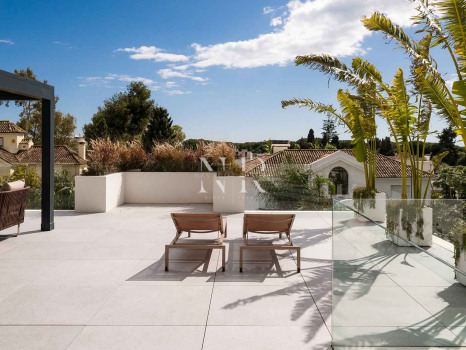 Villa design à vendre dans l'urbanisation Casablanca
