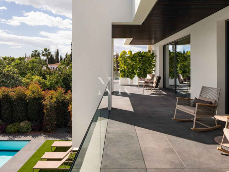 Villa design à vendre dans l'urbanisation Casablanca