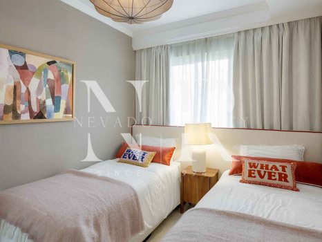Penthouse entièrement rénové dans l'Urbanisation Costa Nagüeles II à vendre