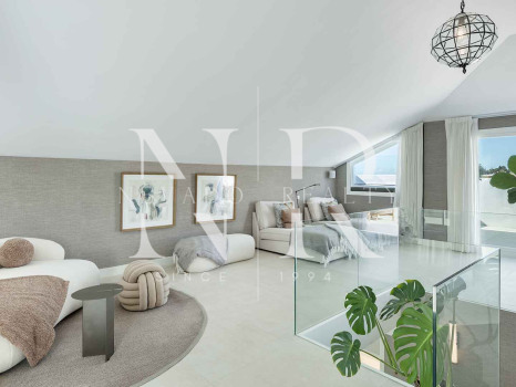 Penthouse entièrement rénové dans l'Urbanisation Costa Nagüeles II à vendre
