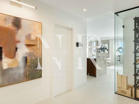 Penthouse entièrement rénové dans l'Urbanisation Costa Nagüeles II à vendre