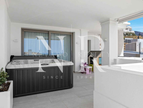 Apartamento en Urbanización Nine Lions con vistas panorámicas en venta