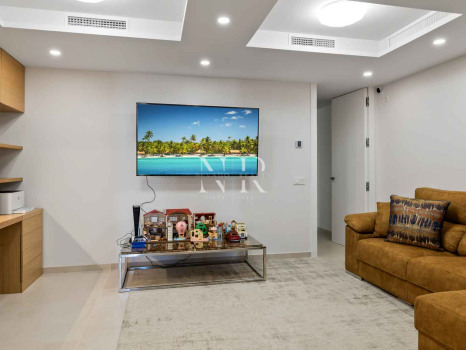 Apartamento en Urbanización Nine Lions con vistas panorámicas en venta