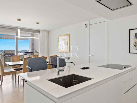Apartamento en Urbanización Nine Lions con vistas panorámicas en venta