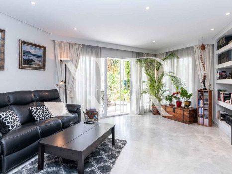 Maison de ville dans l'Urbanisation Camoján Blanco à vendre