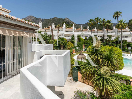 Maison de ville dans l'Urbanisation Camoján Blanco à vendre