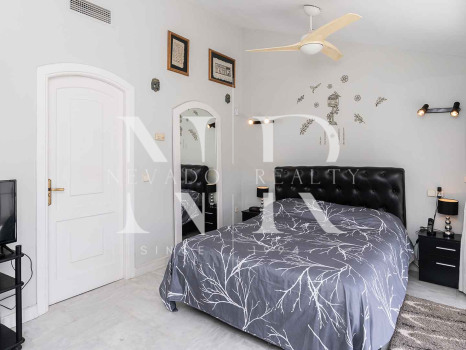 Maison de ville dans l'Urbanisation Camoján Blanco à vendre