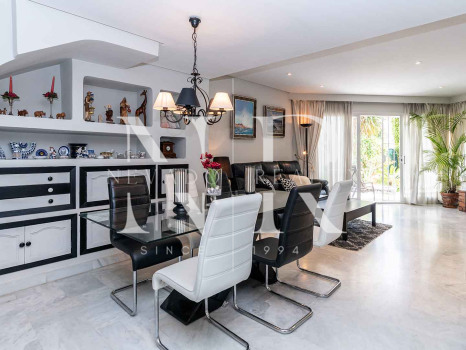 Maison de ville dans l'Urbanisation Camoján Blanco à vendre