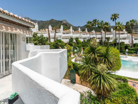 Maison de ville dans l'Urbanisation Camoján Blanco à vendre
